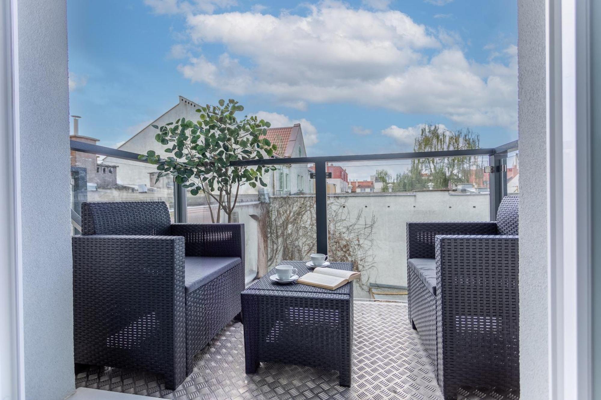 206 Apartment *